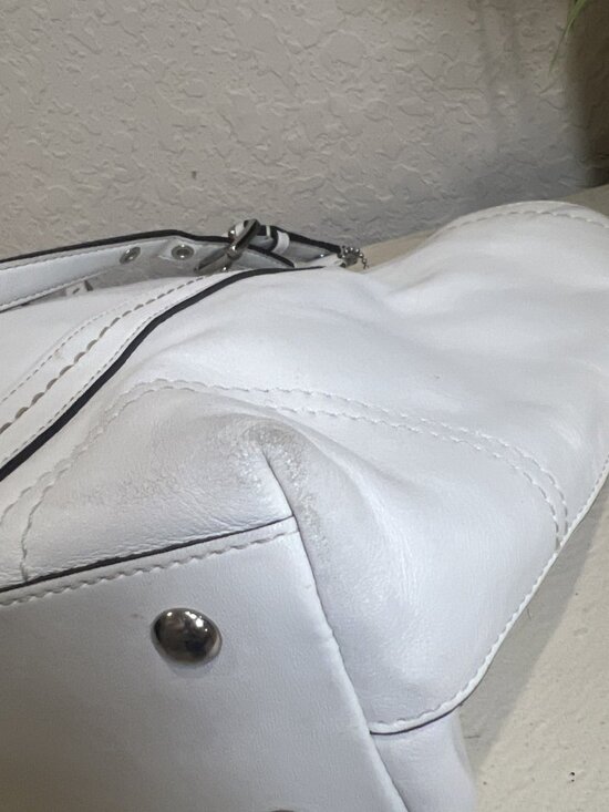 Coach (2008) East West Gallery Tote White Leather Tote Shoulder Handbag Y2K main image 11